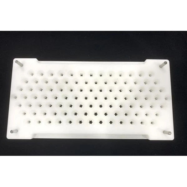 Utstanset plate